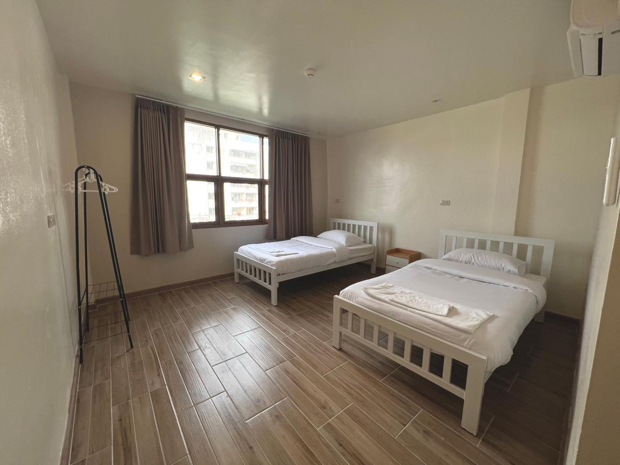 Krung Tone Hostel Бангкок Экстерьер фото